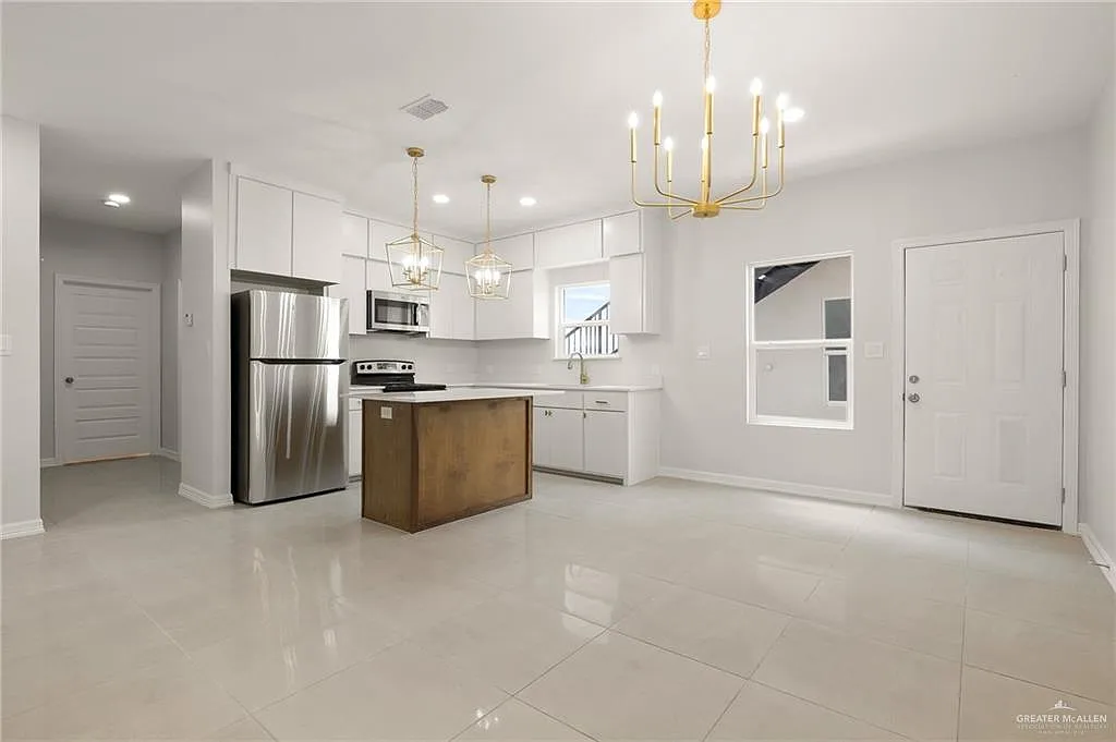3638 N Mezcal Dr — Photo 2