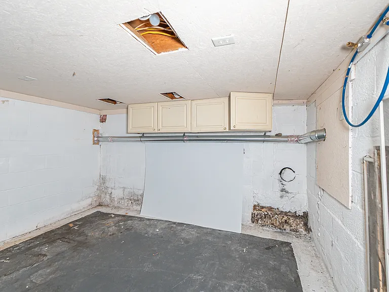 460 Lansing Edmond Rd — Photo 26