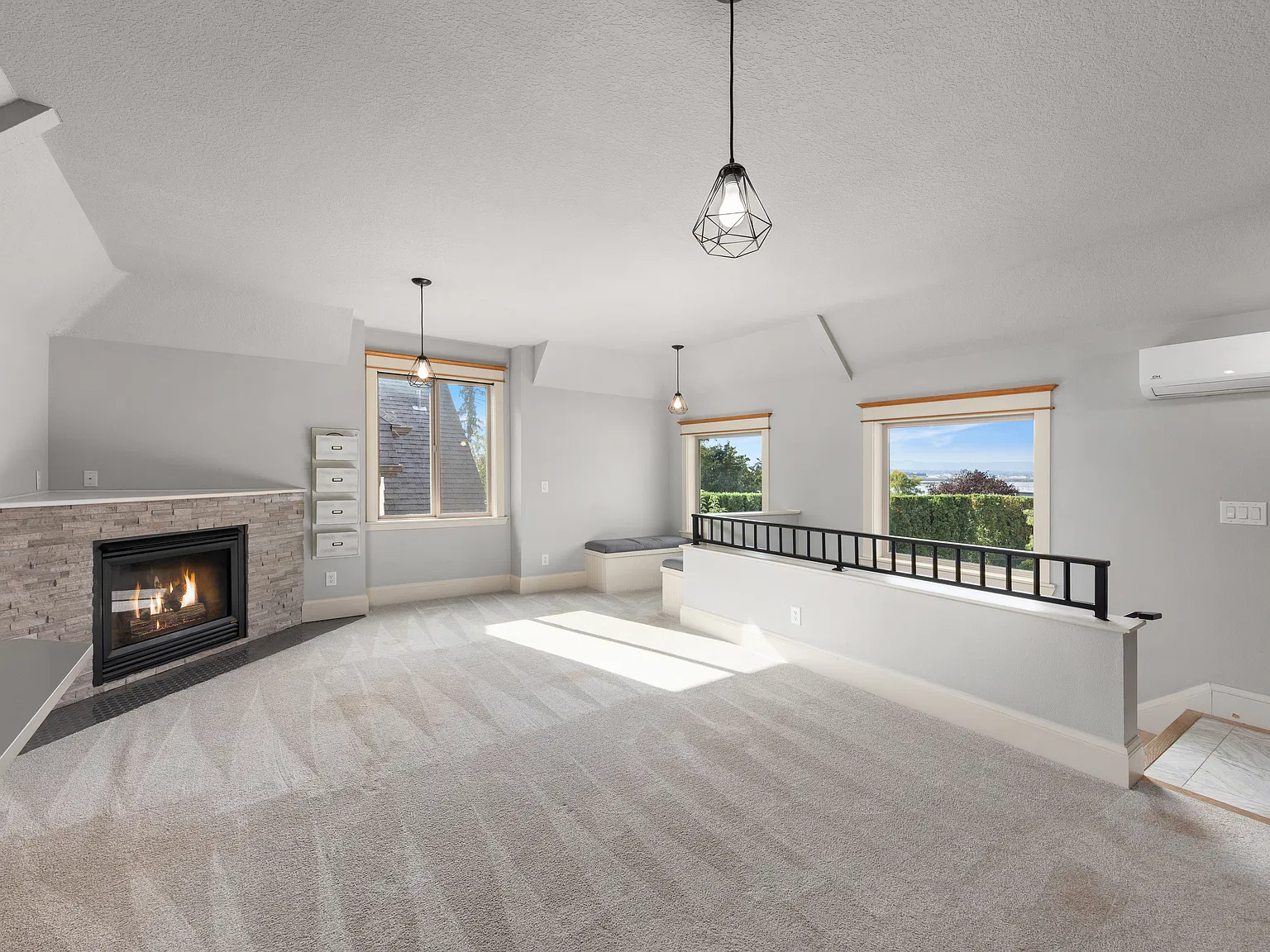 1 bed, 900 sqft, $2,550 — Photo 2