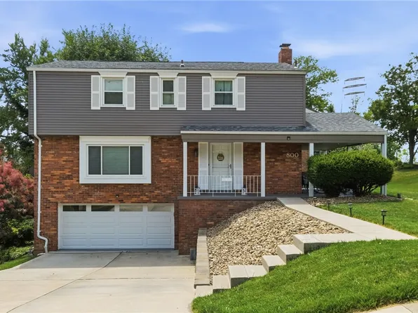 800 Hillaire Dr, Pittsburgh, PA 15243