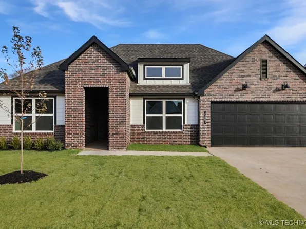 15803 E 75th Pl, Owasso, OK 74055