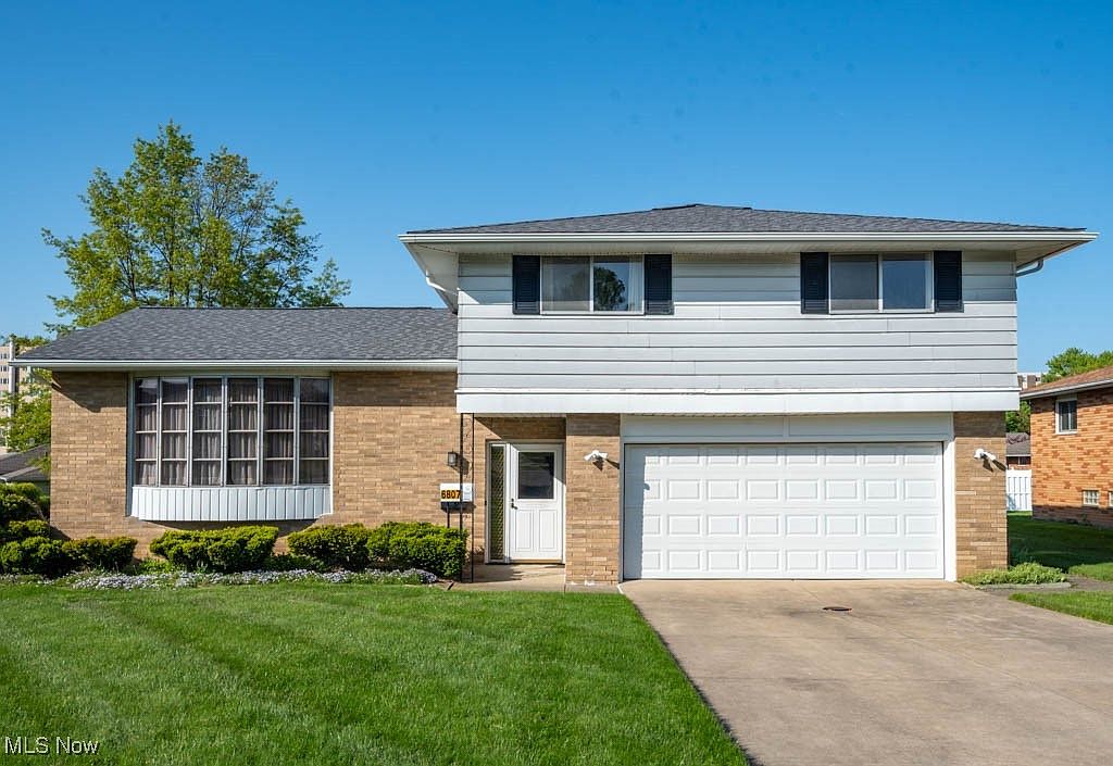 h__s__rページ 6807 Talbot Dr, Parma, OH 44129 | Zillow