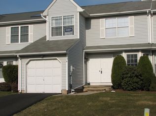 34 Buffalo Hollow Rd, Branchburg, NJ 08876