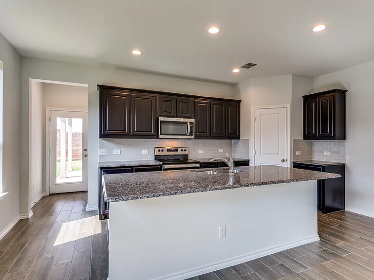 717 Presidio St — Photo 5