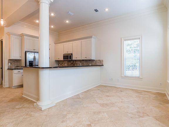 5th image of 53 Palmeira Way