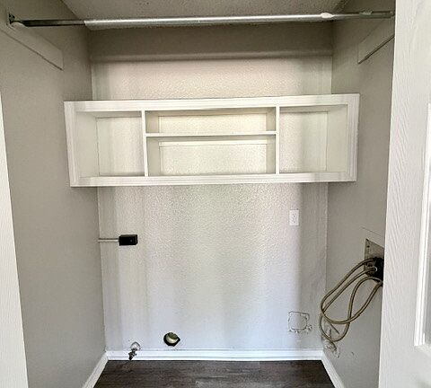 4th image of 313 N Cedar St