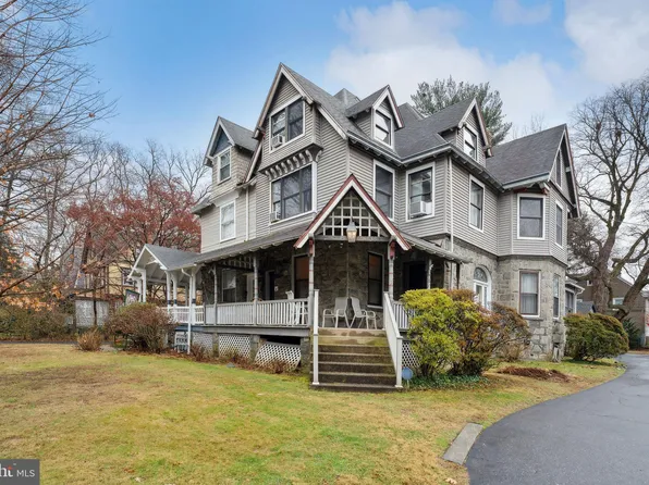 64 E Greenwood Ave, Lansdowne, PA 19050