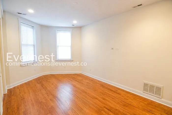 1636 N North Park Ave #G — Photo 5