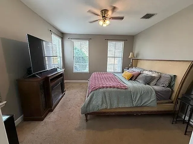 3 bed, 2.5 bath, 1644 sqft, $2,200 — Photo 4