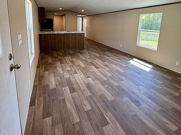 2nd image of 3148 Korea Cir