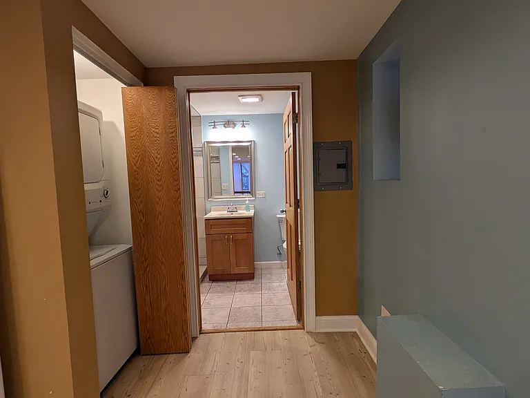 510 W 45th St #1 — Photo 13