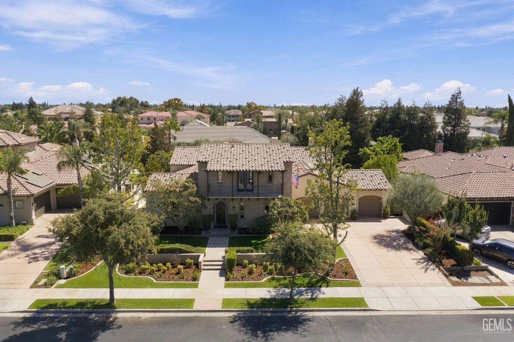 2114 Tiverton Drive 2