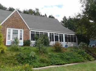 14 Upper Beverly Hls, West Springfield, MA 01089