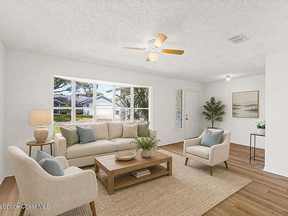2nd image of 1026 Autumn Pines Dr