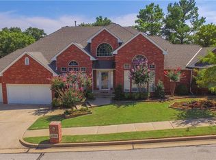2900 Chadwicke Dr, Edmond, OK 73013