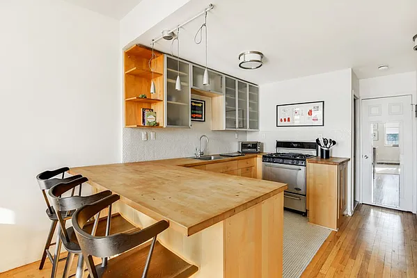 Sold by Compass | media 10