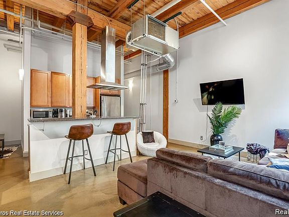 3rd image of 6533 E Jefferson Ave APT 112