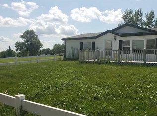 1010 Elgin St, Scotland, SD 57059