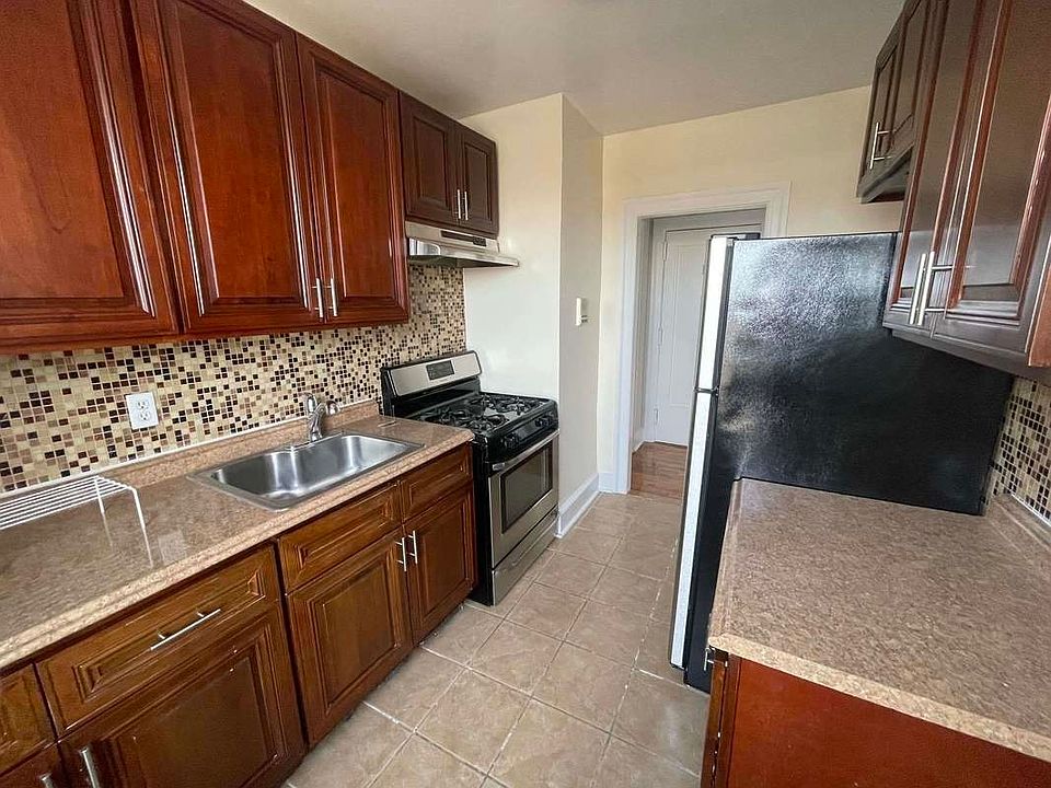 1st image of 3235 30th St #44
