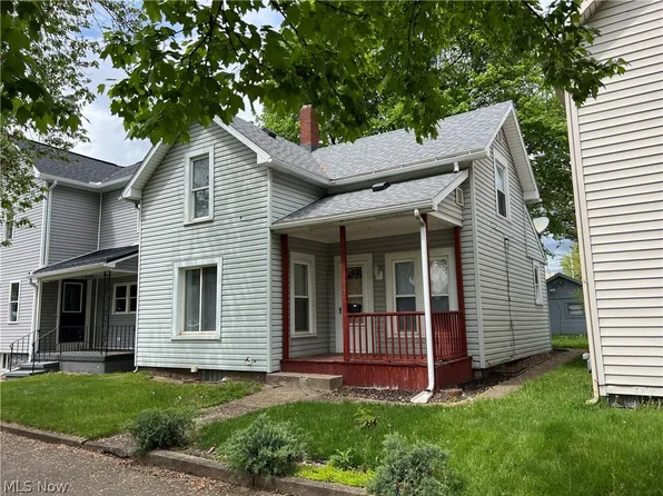 347 Front Ave SW, New Philadelphia, OH 44663