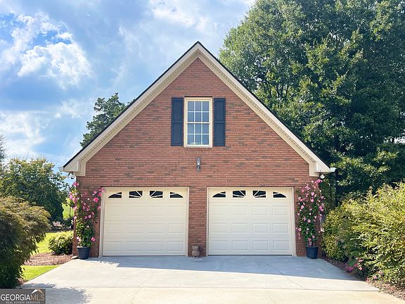 4th image of 106 Etowah Dr SE