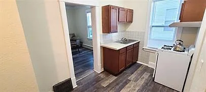217 6th Ave NW — Photo 8