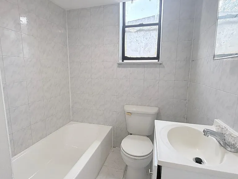 61 Concord St #2DD — Photo 4