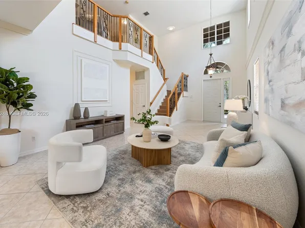 19421 Stonebrook St, Weston, FL 33332