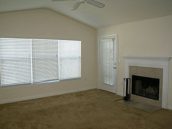 3rd image of 18547 Bridle Club Dr