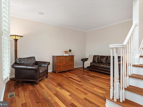 4th image of 13642 Old Springhouse Ct