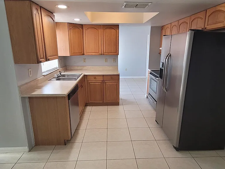324 Clearwater Ln — Photo 26