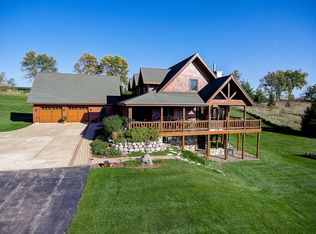 W3431 Sunshine Rd, Helenville, WI 53137