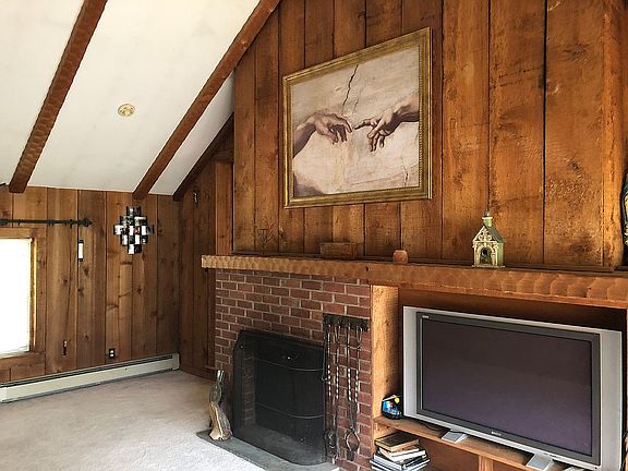 Family room 2nd fireplace 