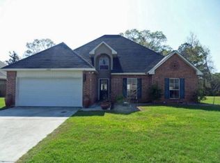 23889 Springhill Dr, Denham Springs, LA 70726