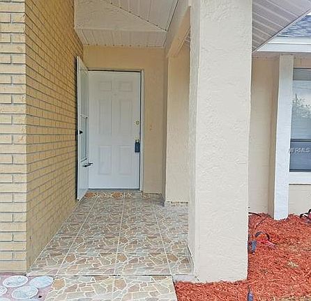 4th image of 1329 Blythe Ave