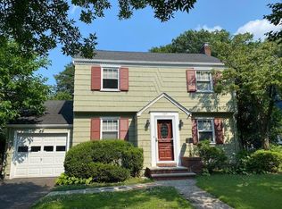 169 Stonehouse Rd, Glen Ridge, NJ 07028
