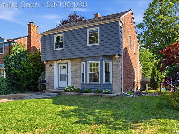 3rd image of 2073 Van Antwerp St