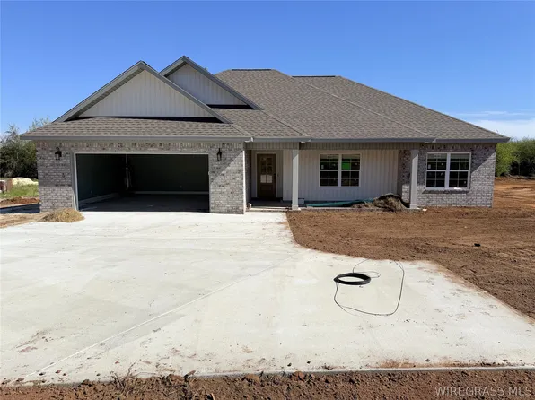 562 N John St, New Brockton, AL 36351