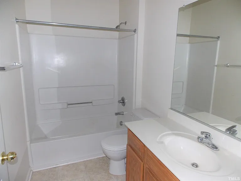 2840 Barrymore St #105 — Photo 13