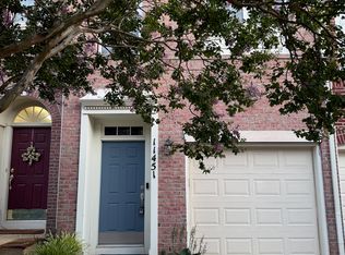 11451 Log Ridge Dr, Fairfax, VA 22030