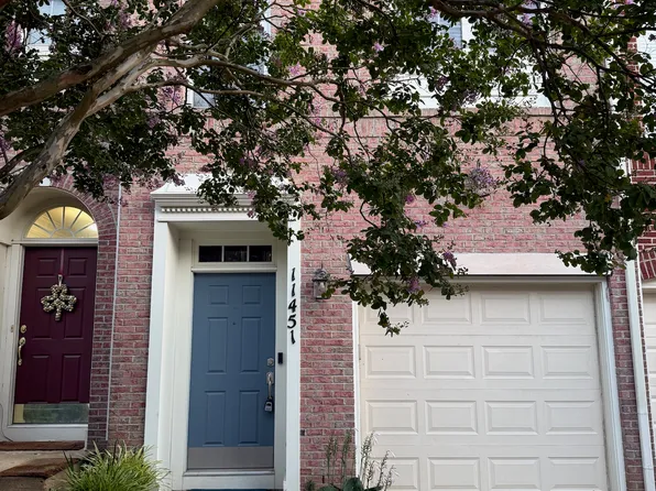 11451 Log Ridge Dr, Fairfax, VA 22030