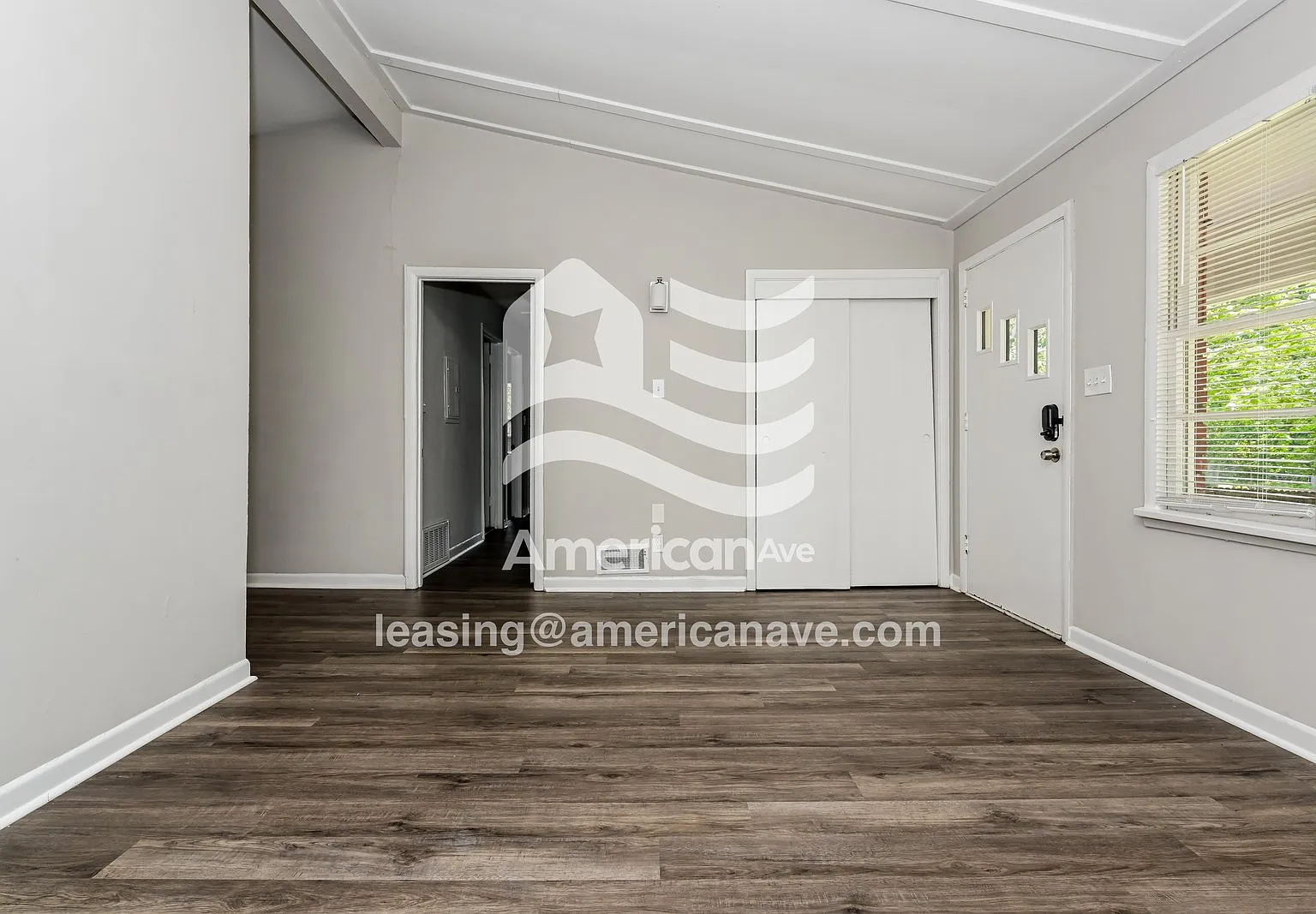 3 bed, 1.0 bath, 1025 sqft, $1,535 — Photo 3