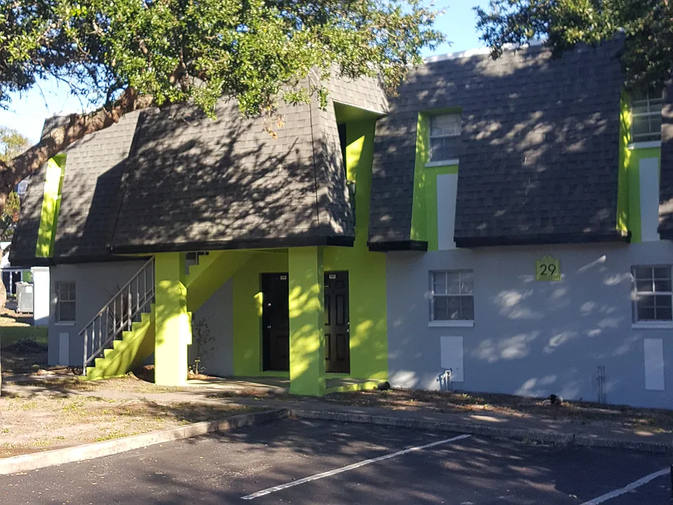 Oak Ridge Apartments