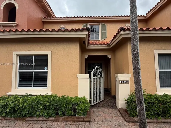 4939 N Harbor Isles Dr #106, Fort Lauderdale, FL 33312