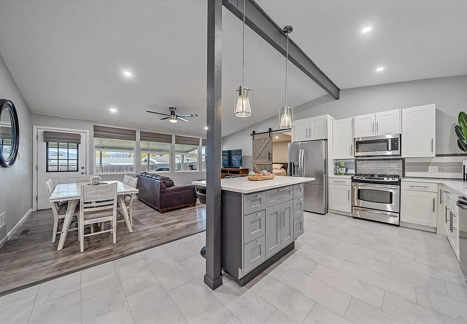 4 bed, 1479 sqft, $3,000 — Photo 3