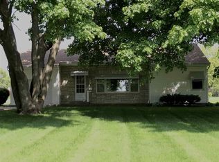 1008 Blackhawk St, Reinbeck, IA 50669