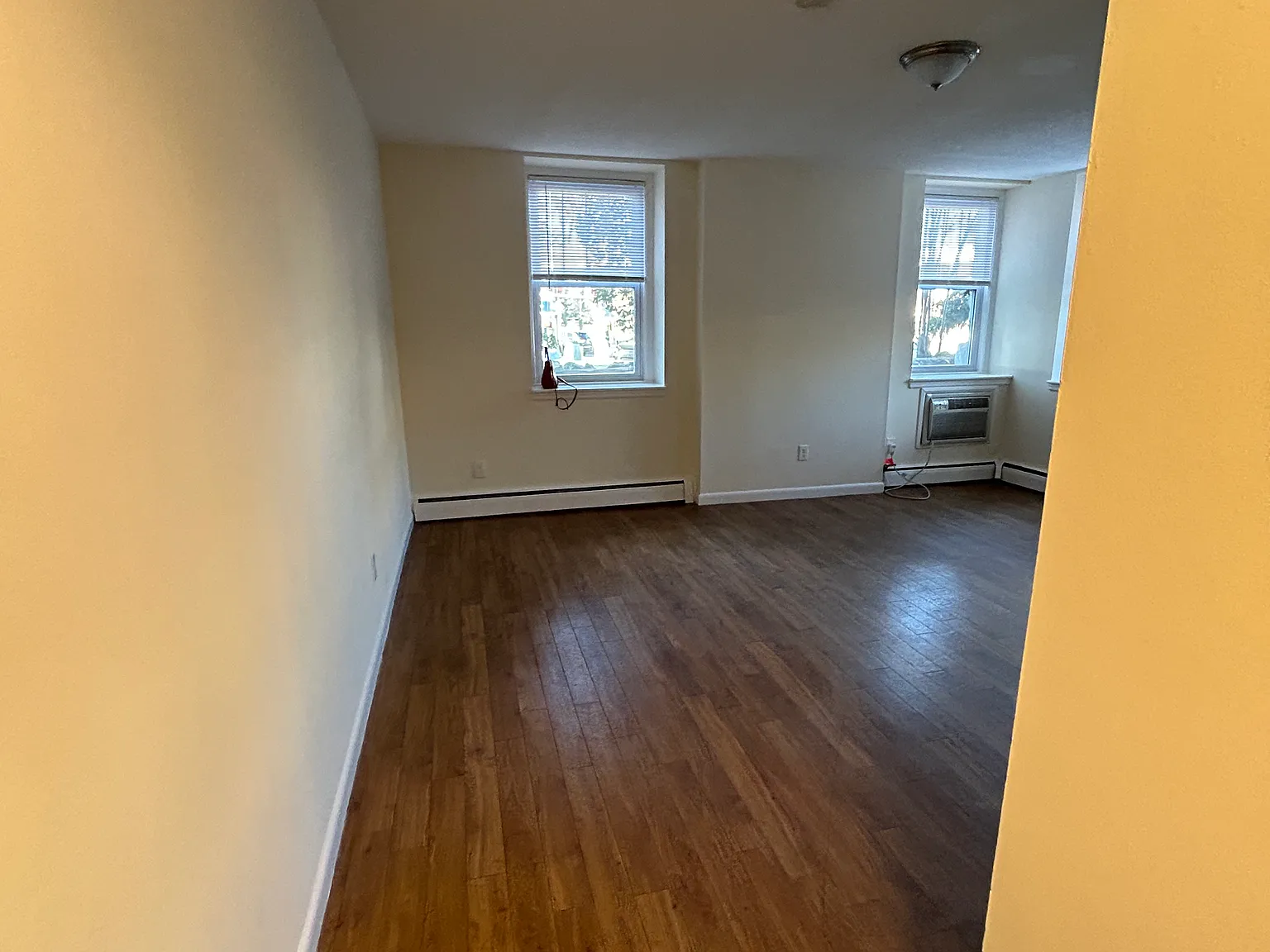 Studio, 9999 sqft, $1,950 — Photo 4
