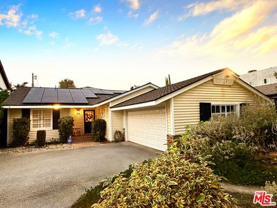 13957 Chandler Blvd, Sherman Oaks, CA, 91401