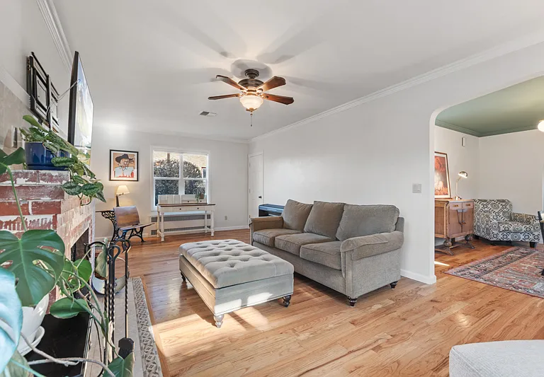 1122 S Arlington Ave — Photo 5