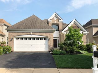 15 Schindler Ct, Somerset, NJ 08873